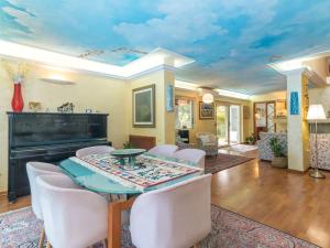 Villa Surphinia by Interhome img4