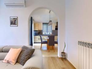 Holiday Home House Eric&Paolo by Interhome