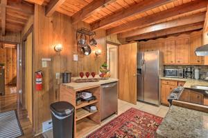 Deck and Fire Pit Cozy Pocono Mountain Home