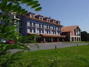 Hotel Cristina - Berrón