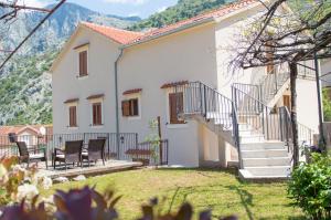 Apartments Mezini 11