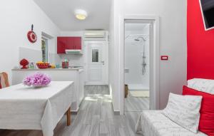 Luxury New !!! Apartment One and Only with terrace & free bikes