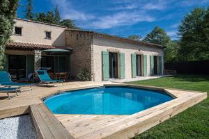 obrázek - Maison idéale pour les familles avec piscine privée - Fontaine-de-Vaucluse