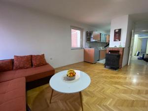 SiS 2 Bedroom 2 Bath with free parking in Ohrid