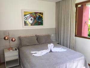 PRAIA DO FORTE ! Vilage de 80 m2 a 600 metros da vila