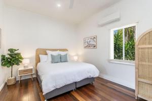 High Three - Beachside Hideaway in Town - Holiday Yamba