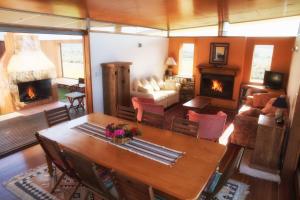 Toumbaal Plains - Exquisite architecturally designed home