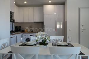 Luxury Sea View Apartment Vida