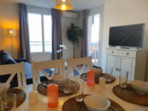 Appartements Le Lavandin - T3 Piscine & Climatisation : photos des chambres