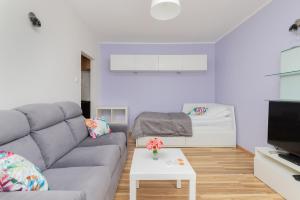 Sunny Przymorze Apartment by Renters