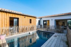 Maisons de vacances Entre mer et bois - Maison 6 personnes avec piscine - Le 7 : photos des chambres
