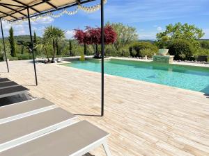 Villas Villa de 5 chambres avec piscine privee terrasse amenagee et wifi a Murs : photos des chambres