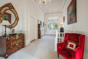 Stunning Apartment in Victorian Villa with Garden