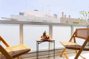 Home2Book Design Studio in Santa Cruz Center