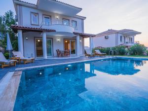 Hanel Life Royale 11 Villa With Private Pool