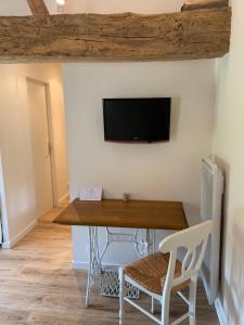 B&B / Chambres d'hotes Clos de la Court d'Aron : photos des chambres