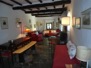 Antica casa colonica in pietra in Toscana - لوندا