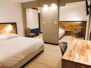 Hotels Modern'Hotel : photos des chambres