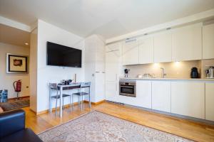 Puerto de Luarca By Silastur