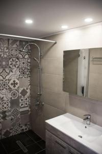 PIERINA HOUSE (by the Tsilivi beach)