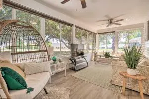 Inviting Lady Lake House In the Village! - Conant