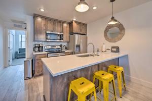 Charming McCall Townhome Hike, Fish, and Ski!