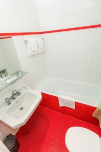 Hotels Hotel Le Trident Thyrse : photos des chambres