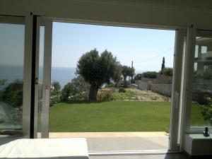 Villa with Aegean views