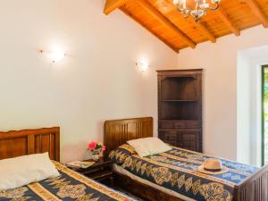 Farmhouse in Montemor near Forest and Lake