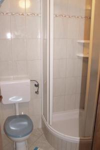 Apartments by the sea Tucepi, Makarska - 2699