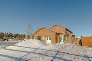 Enjoy the Tiny Home Experience as the Perfect Basecamp to the Rockies! The Northstar Cabin