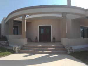 Kos Villa - Family Comfort with large Garden, Jacuzzi