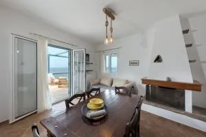 Lotos House - Unique Seaview Apartment - Dhanakós