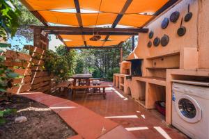 Casa Vacanze 9 Ospiti con Giardino e BBQ 10 Min a Piedi dalla Spiaggia img9