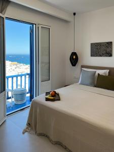 Deluxe Suite with Sea View room in Portobello Boutique Hotel