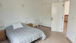 Apt con piscina La Laja, La Restinga (El Hierro)