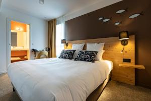 Hotels HOTEL LE 25 : photos des chambres