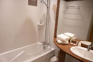 Hotels Grand Hotel Du Lido : photos des chambres