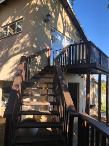 Bee’s Knees Cottage