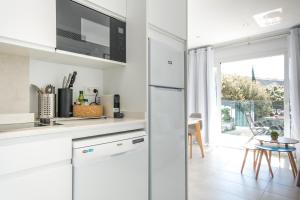 Sunny apartment 1B with balcony & pool in canyamel