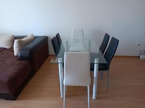 Sozopoli Hills, app B7