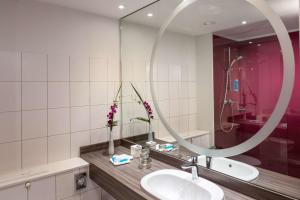 Standard Double Room room in Dorint Kongresshotel Mannheim