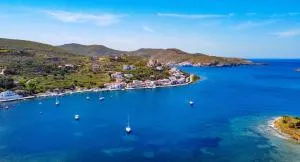 Amazing 2 bedroom apartment overlooking the Marina of Vourkari - Vourkari