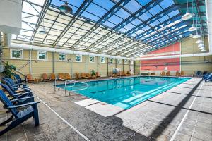 Sunset Island - 10 Island Edge