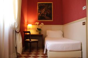 Single Room room in Dnb House Hotel