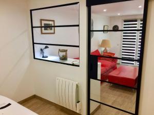 SUITE AVEC TERRASSE ET JARDIN AUX PORTES DE PARIS