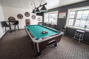 Clover Creek Inn