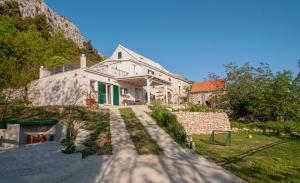 New Villa OLE, stone house, sea view, jacuzzi