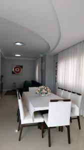 Apartamento em Meia Praia - Quadra Mar 3 Dormitórios 2 Suites