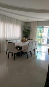 Apartamento em Meia Praia - Quadra Mar 3 Dormitórios 2 Suites